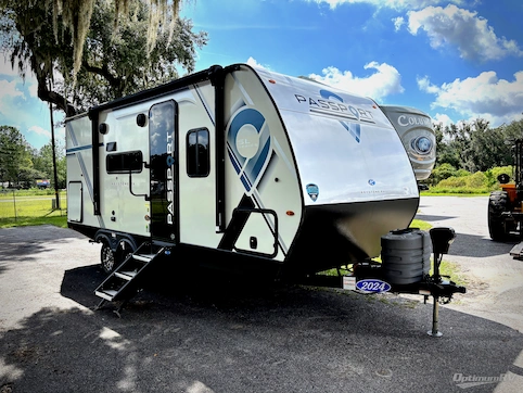 Used 2024 Keystone Passport SL 189RB Featured Photo