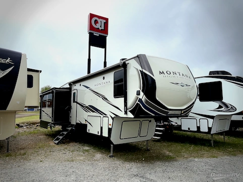 Used 2021 Keystone Montana High Country 331RL Featured Photo
