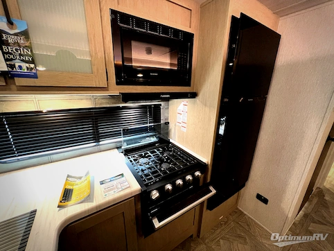 2024 Forest River Wildwood 31KQBTSX RV Photo 3