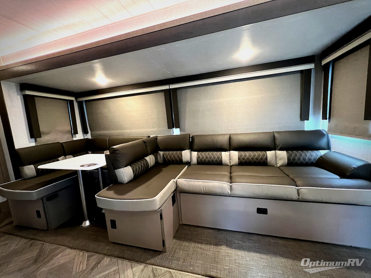 2024 Forest River Wildwood 31KQBTSX Photo 6