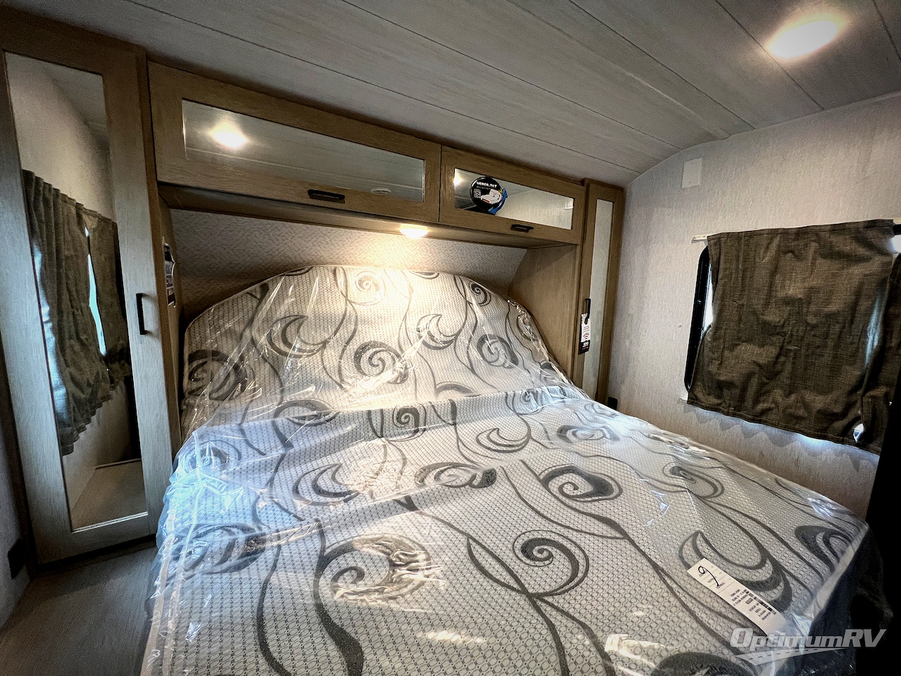 2024 Forest River Wildwood 31KQBTSX Photo 16