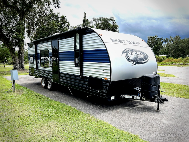 2022 Forest River Cherokee Grey Wolf 26DJSE RV Photo 1