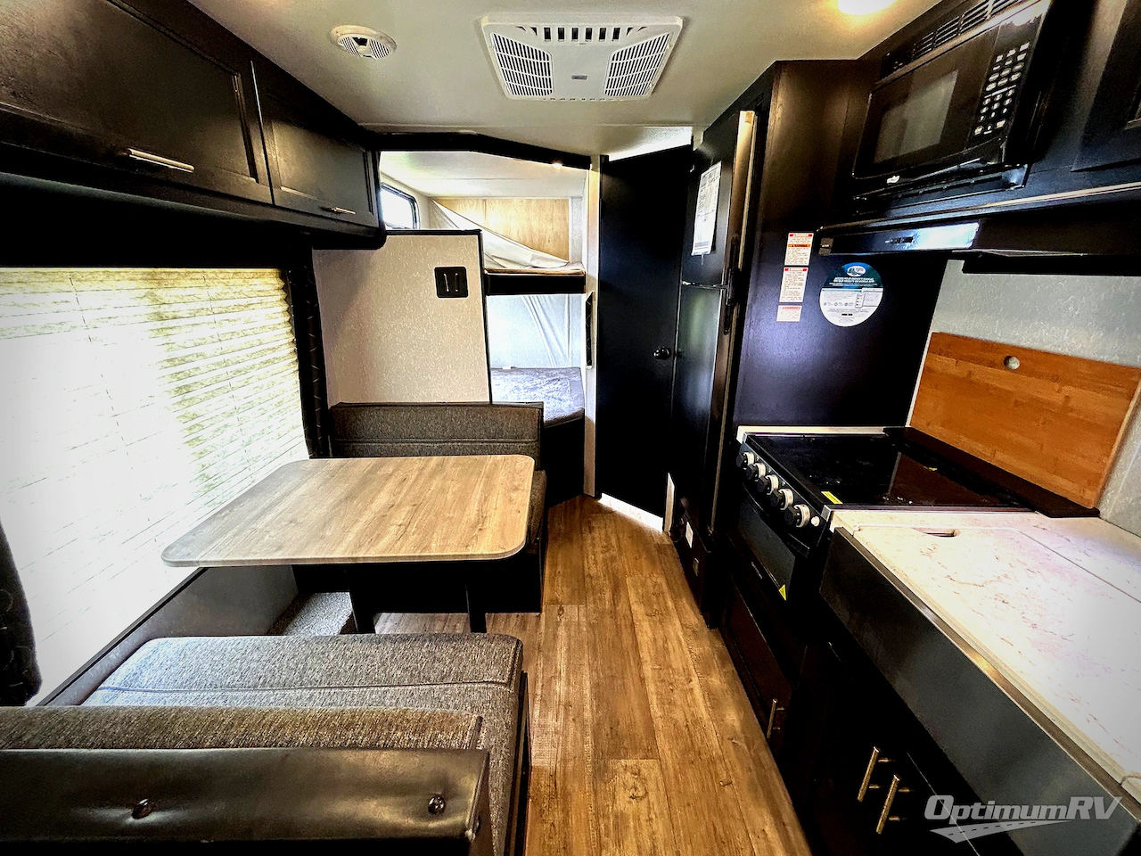 2022 Forest River Cherokee Grey Wolf 26DJSE Photo 4