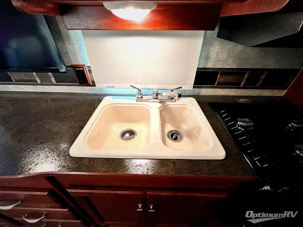 2014 Winnebago Sunstar 31KE Photo 10