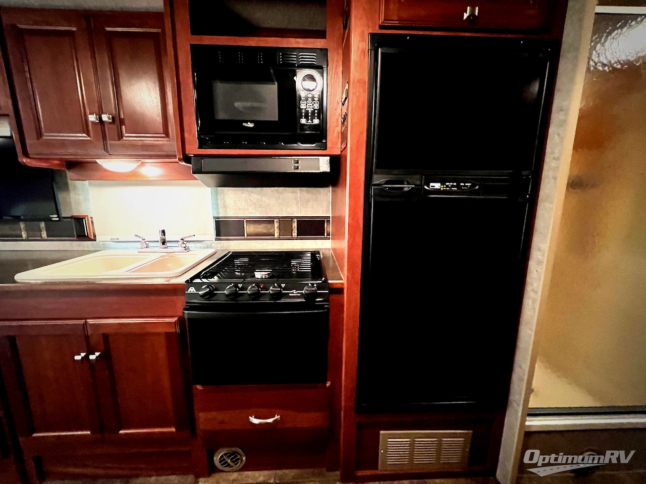 2014 Winnebago Sunstar 31KE Photo 11