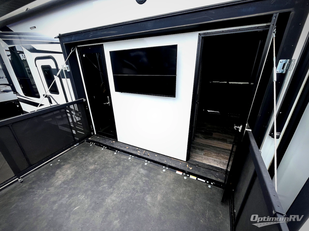 2021 Keystone Raptor 429 Photo 8