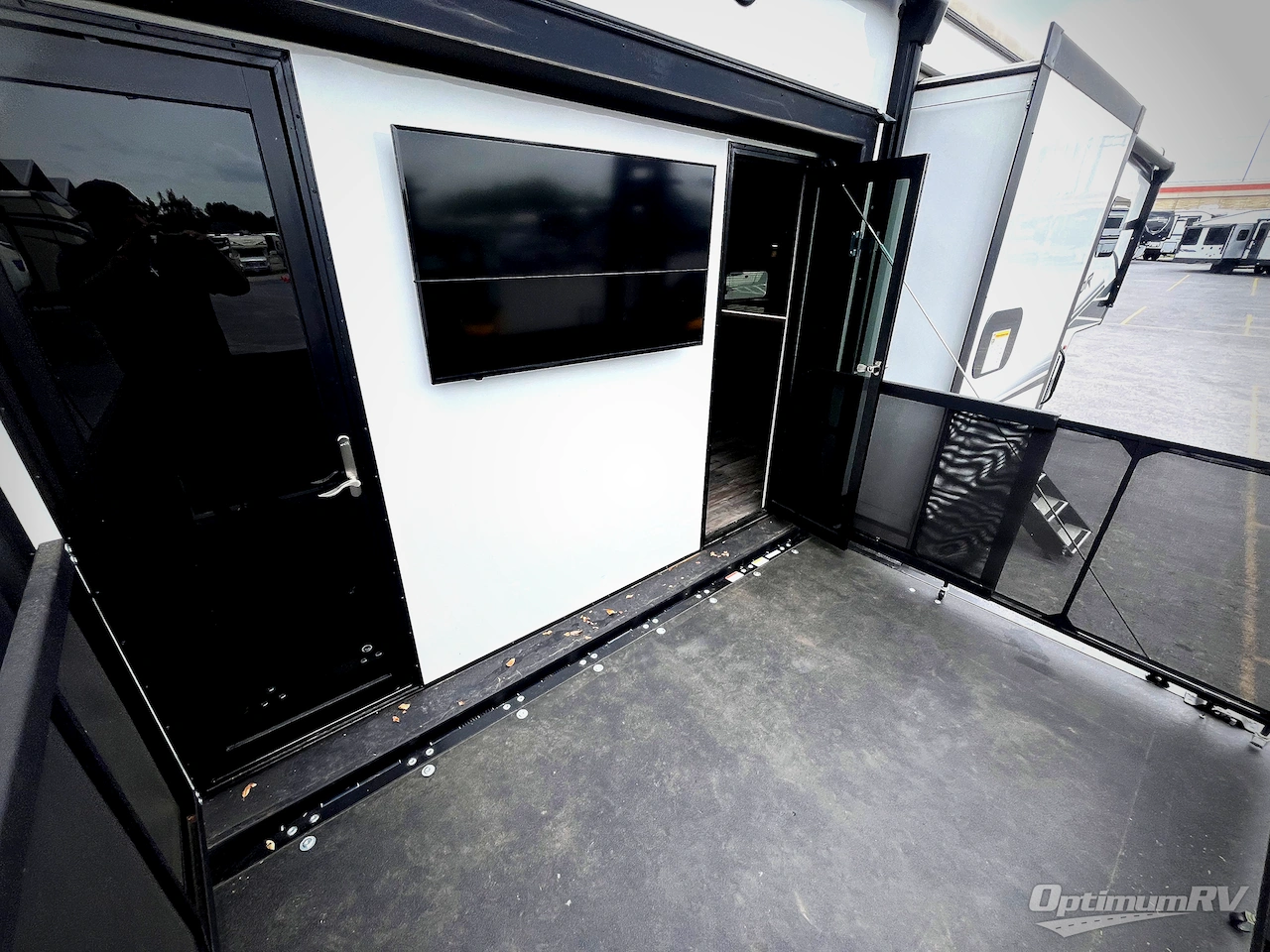 2021 Keystone Raptor 429 Photo 9