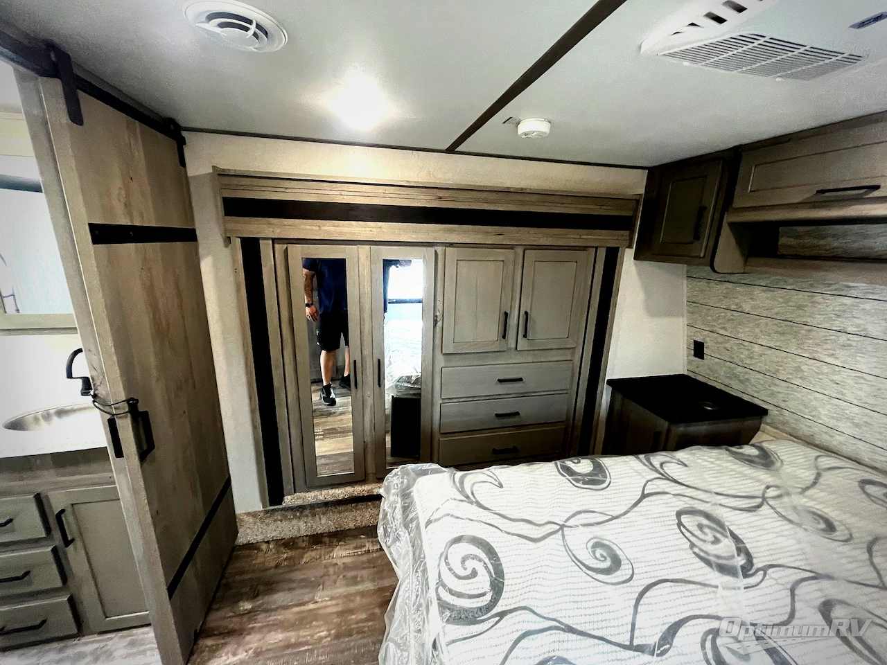 2021 Keystone Raptor 429 Photo 24