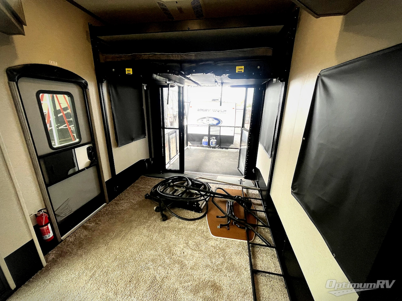 2021 Keystone Raptor 429 Photo 26