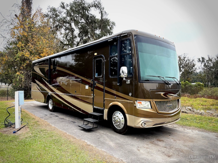 2015 Newmar Canyon Star 3610 RV Photo 1
