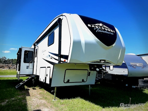 Used 2024 East To West Tandara 320RL Featured Photo