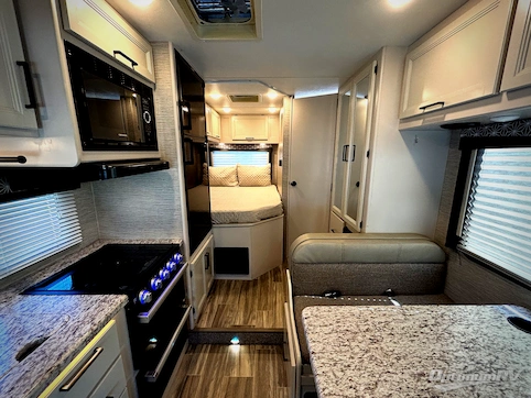 2022 Thor FREEDOM ELITE 22HE RV Photo 2