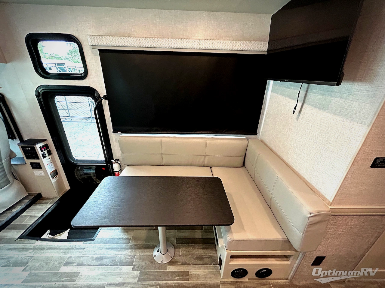 2025 Holiday Rambler Admiral 29M Photo 10