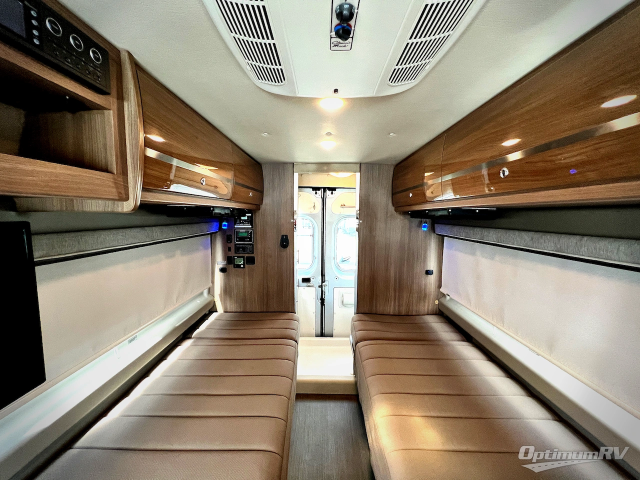 2017 Winnebago Travato 59K Photo 4