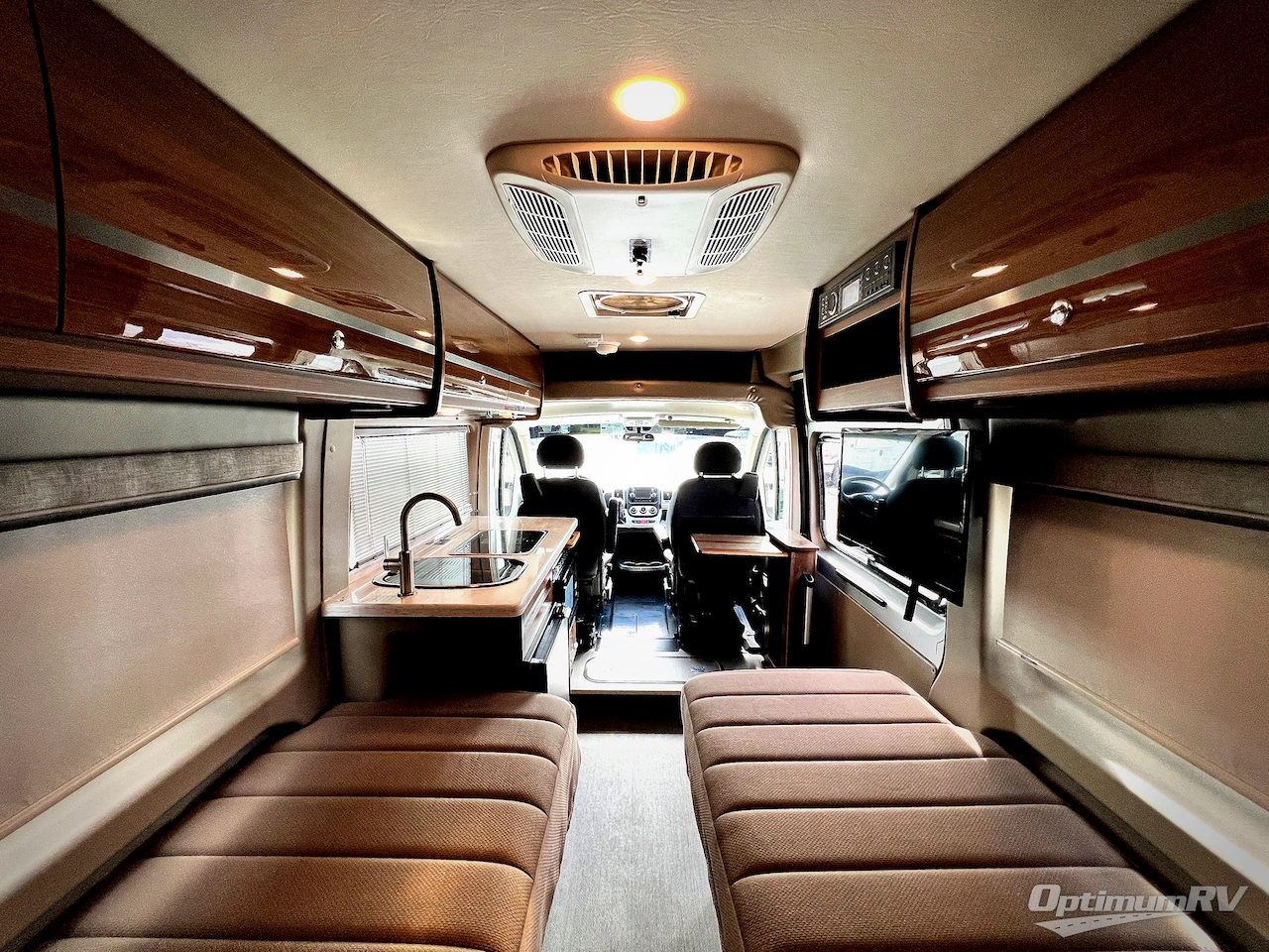 2017 Winnebago Travato 59K Photo 5