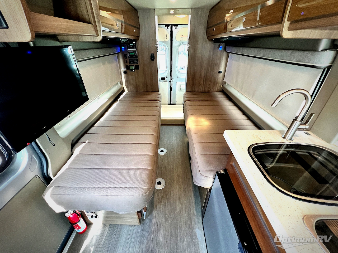 2017 Winnebago Travato 59K Photo 9