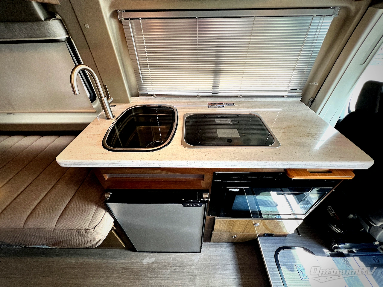 2017 Winnebago Travato 59K Photo 12