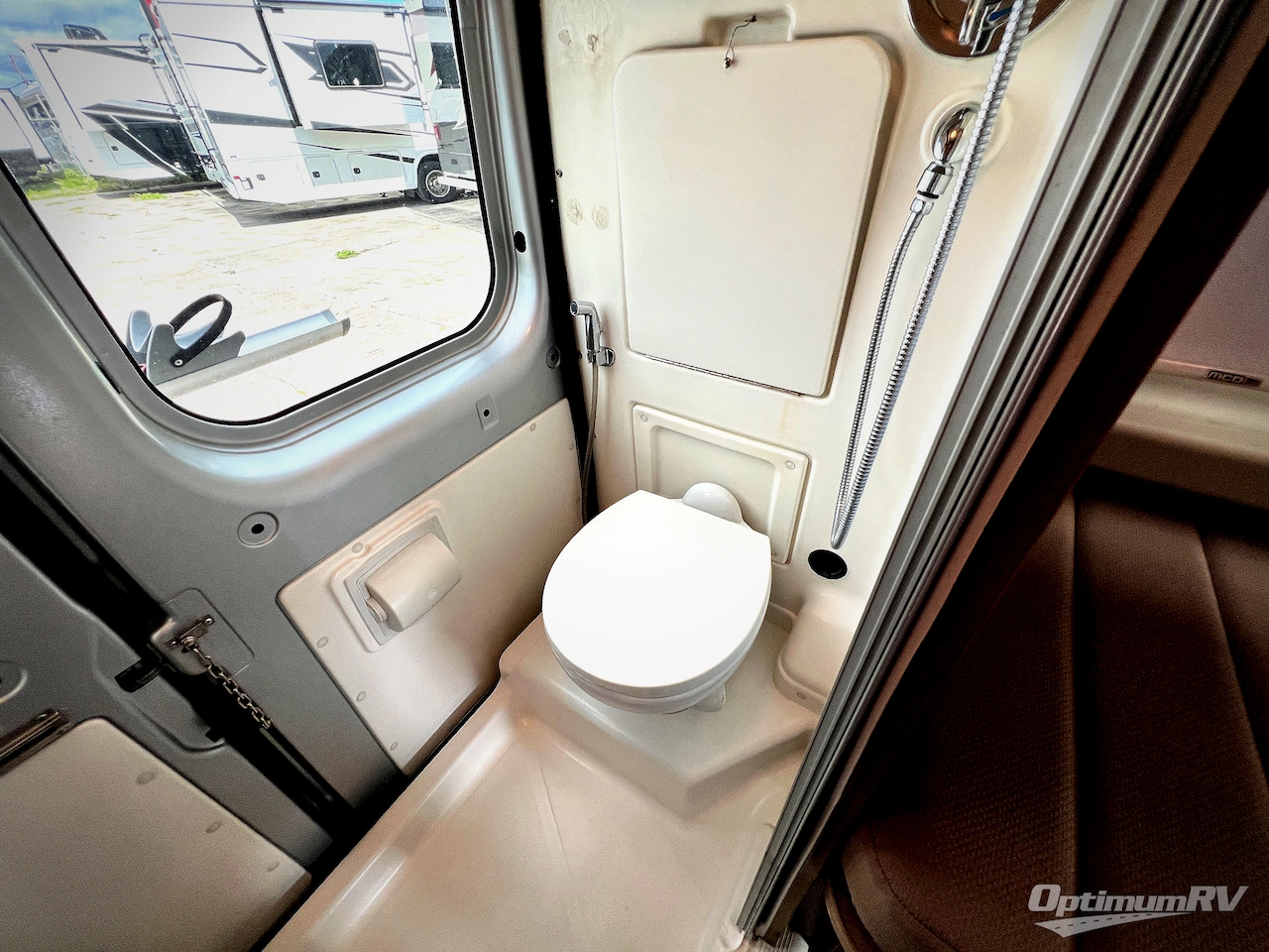 2017 Winnebago Travato 59K Photo 18