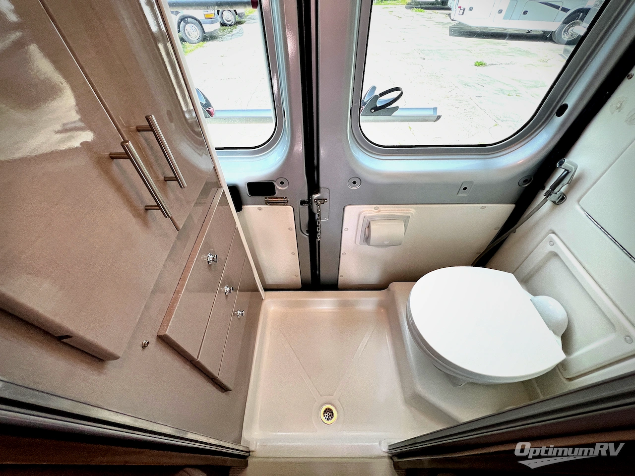 2017 Winnebago Travato 59K Photo 16