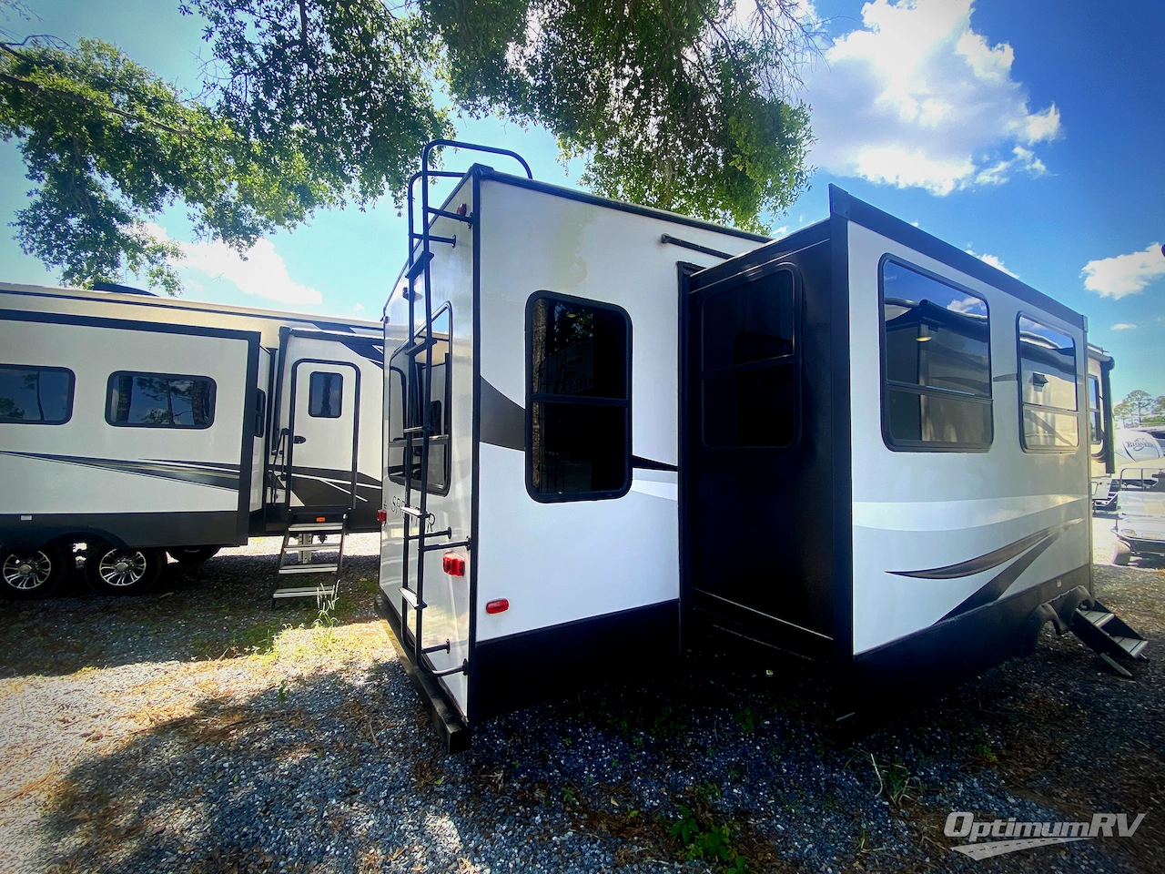 2021 Keystone Sprinter Limited 3190RLS Photo 3