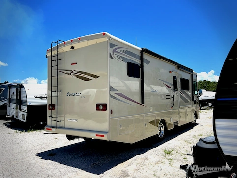 2016 Itasca Sunstar LX 30T RV Photo 2