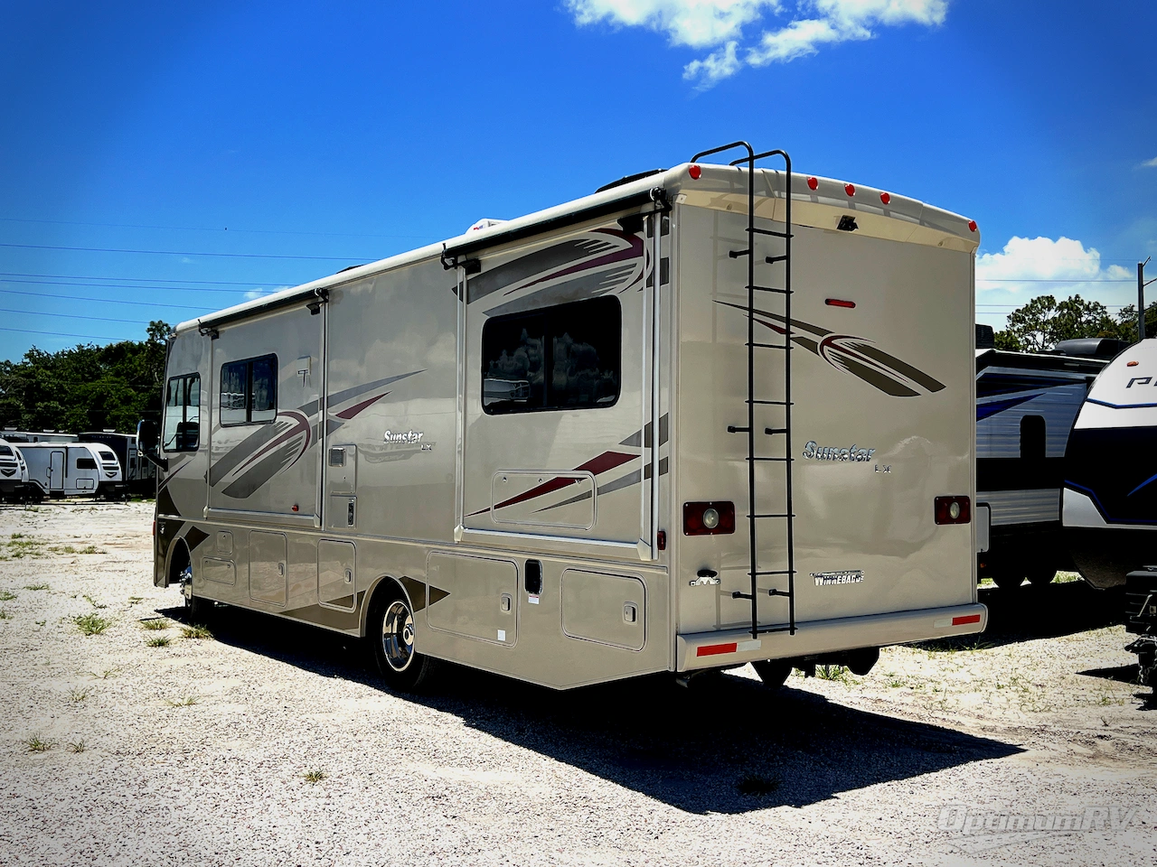 2016 Itasca Sunstar LX 30T Photo 3