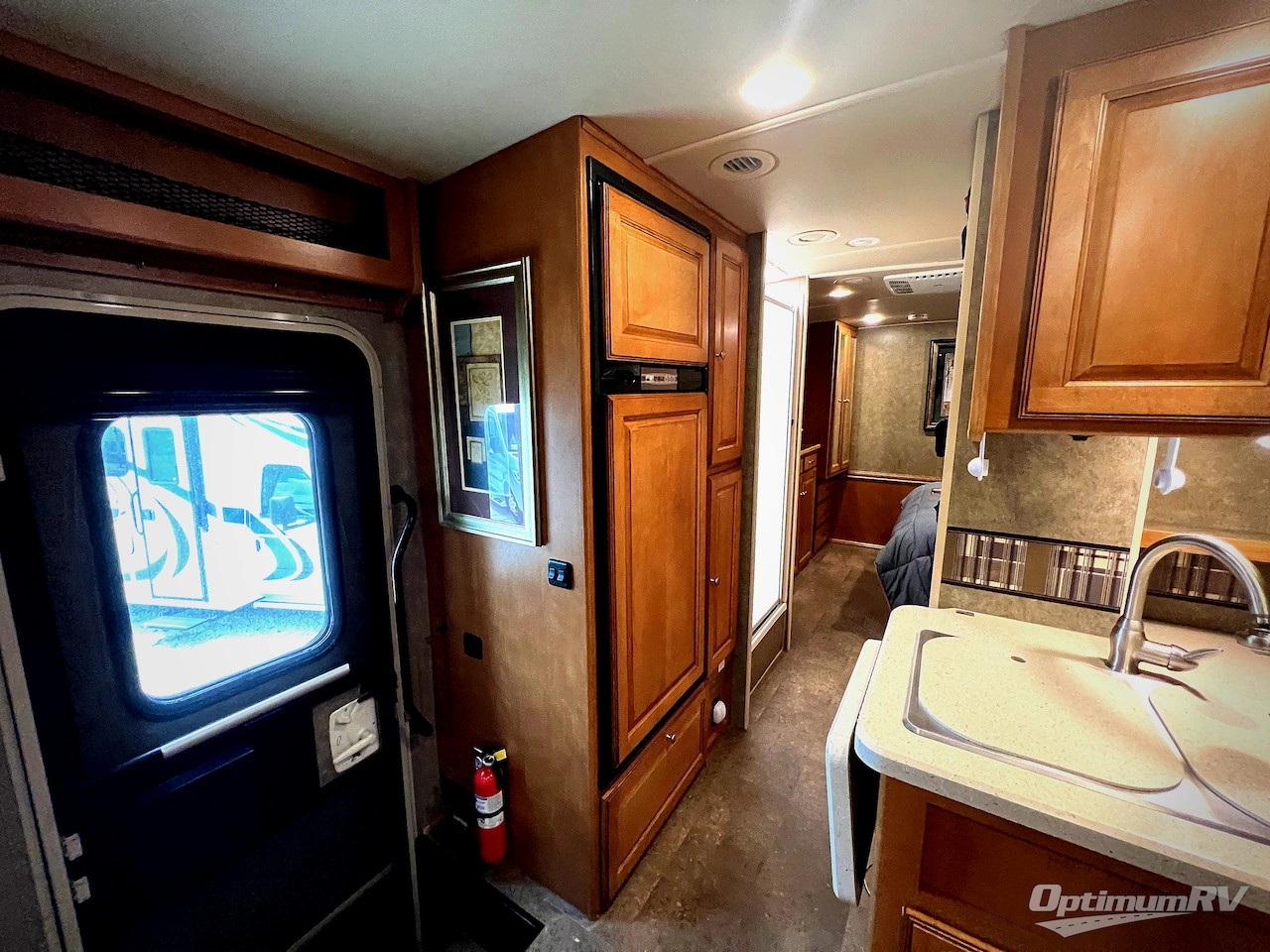 2016 Itasca Sunstar LX 30T Photo 16