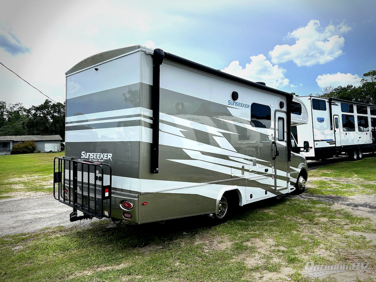 2024 Forest River Sunseeker MBS 2400 Photo 2