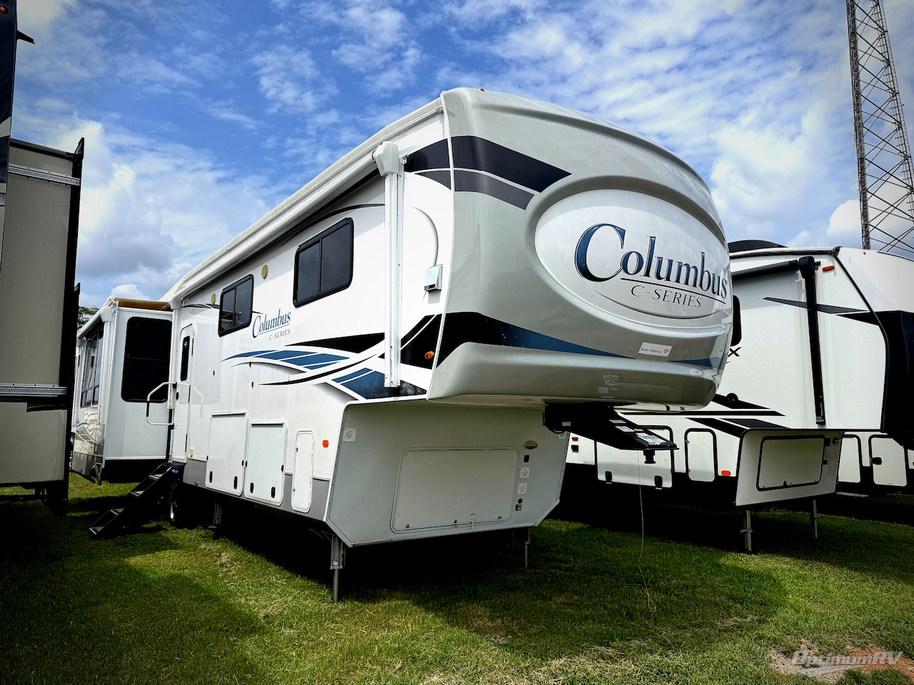 2022 Palomino Columbus C-Series 379MBC Photo 1