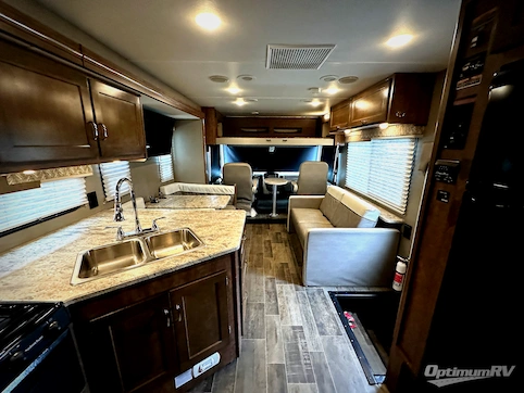 2018 Winnebago Intent 31P RV Photo 2