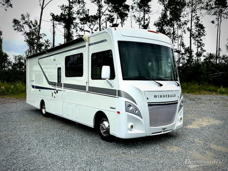 2018 Winnebago Intent 31P RV Photo 1