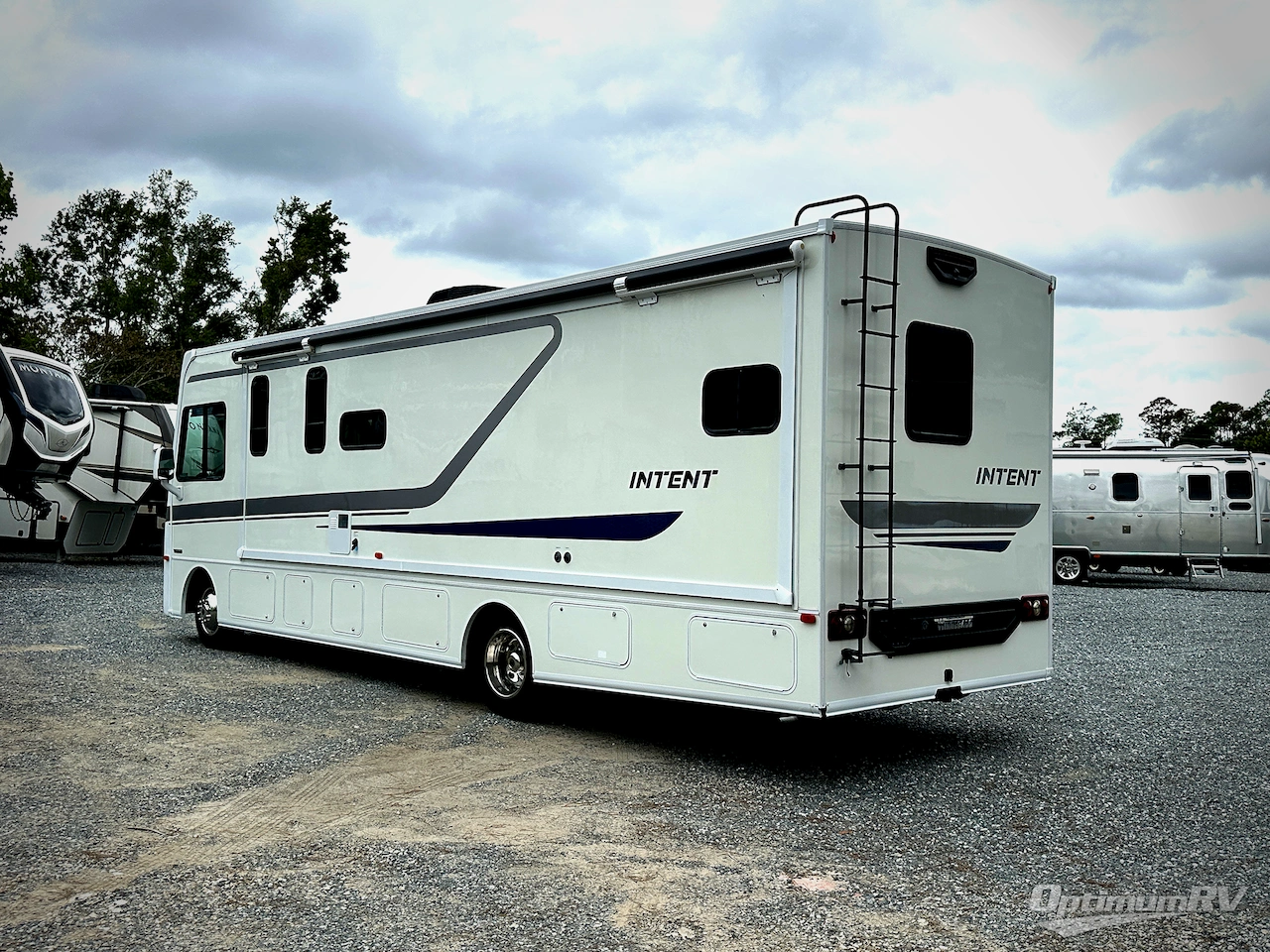 2018 Winnebago Intent 31P Photo 3