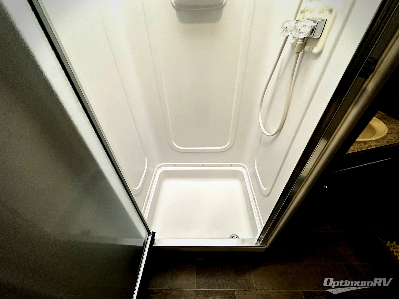 2018 Winnebago Intent 31P Photo 21