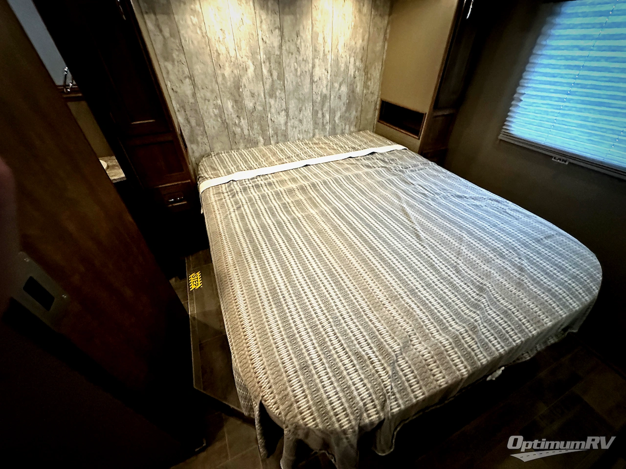 2018 Winnebago Intent 31P Photo 24