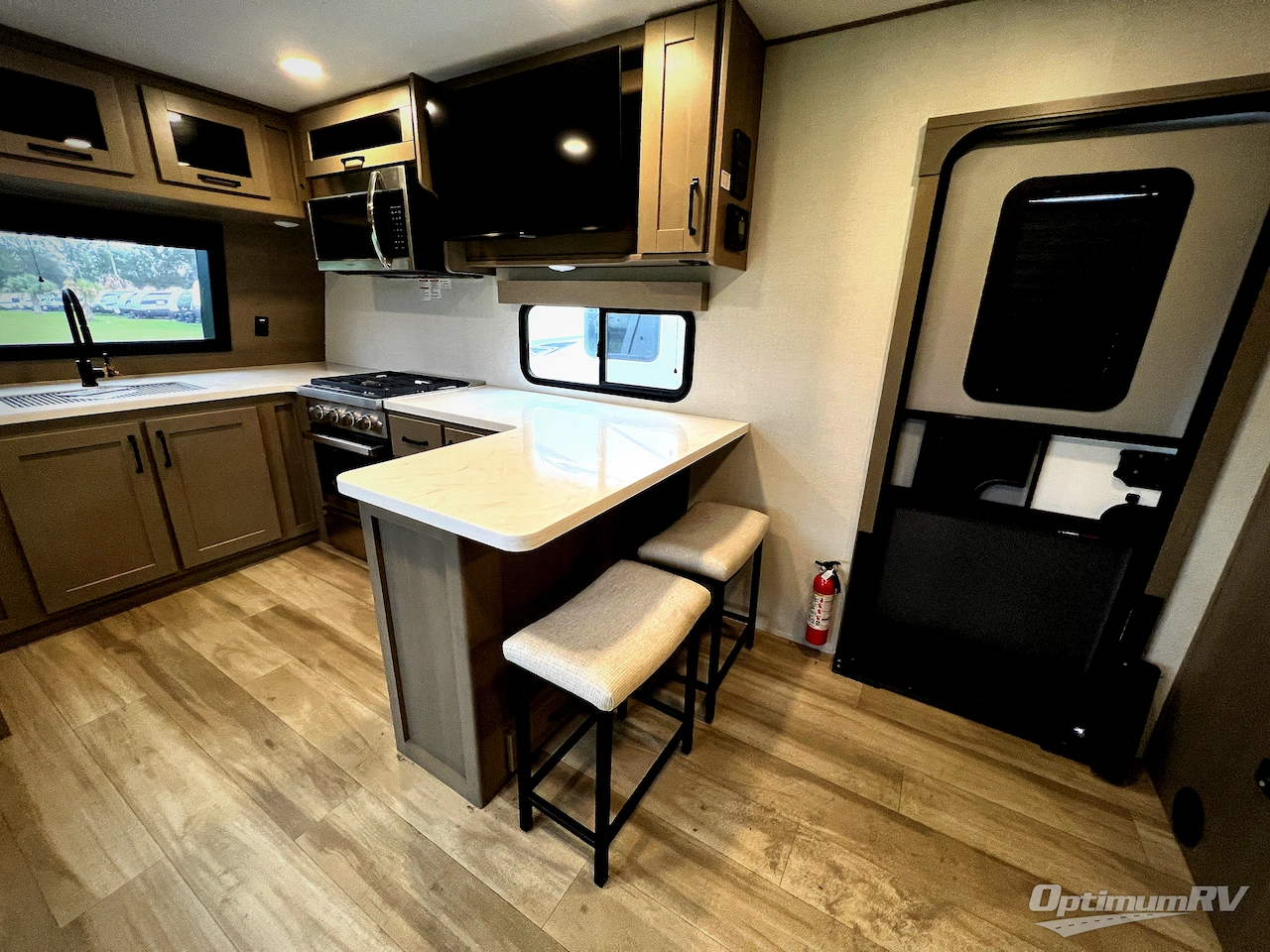 2025 Grand Design Reflection 322FKTS Photo 12