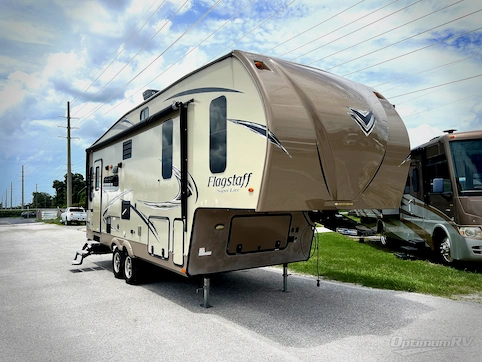 Used 2018 Forest River Flagstaff Classic Super Lite 8524RLBS Featured Photo