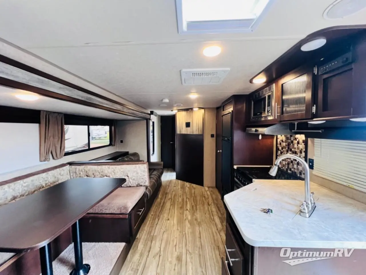 2017 Forest River Cherokee Grey Wolf 29TE Photo 4