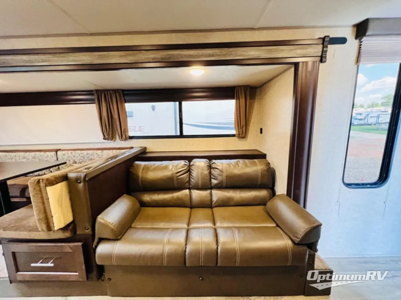 2017 Forest River Cherokee Grey Wolf 29TE Photo 6