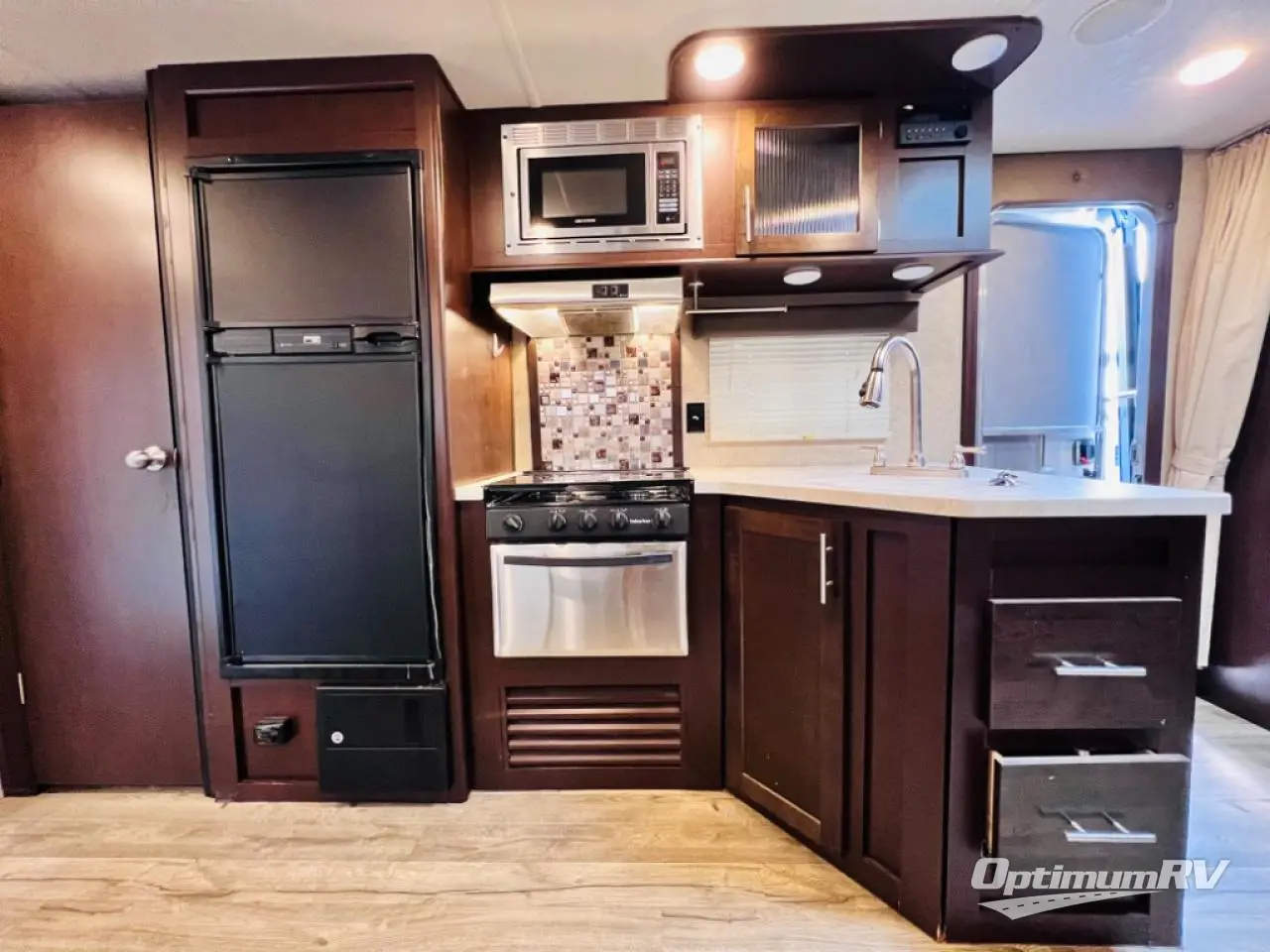 2017 Forest River Cherokee Grey Wolf 29TE Photo 7