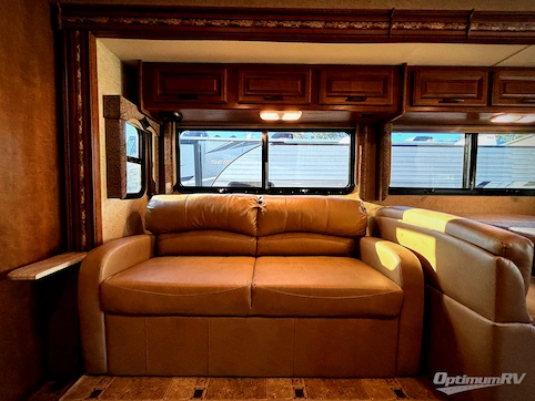 2014 Thor Hurricane 34E RV Photo 3
