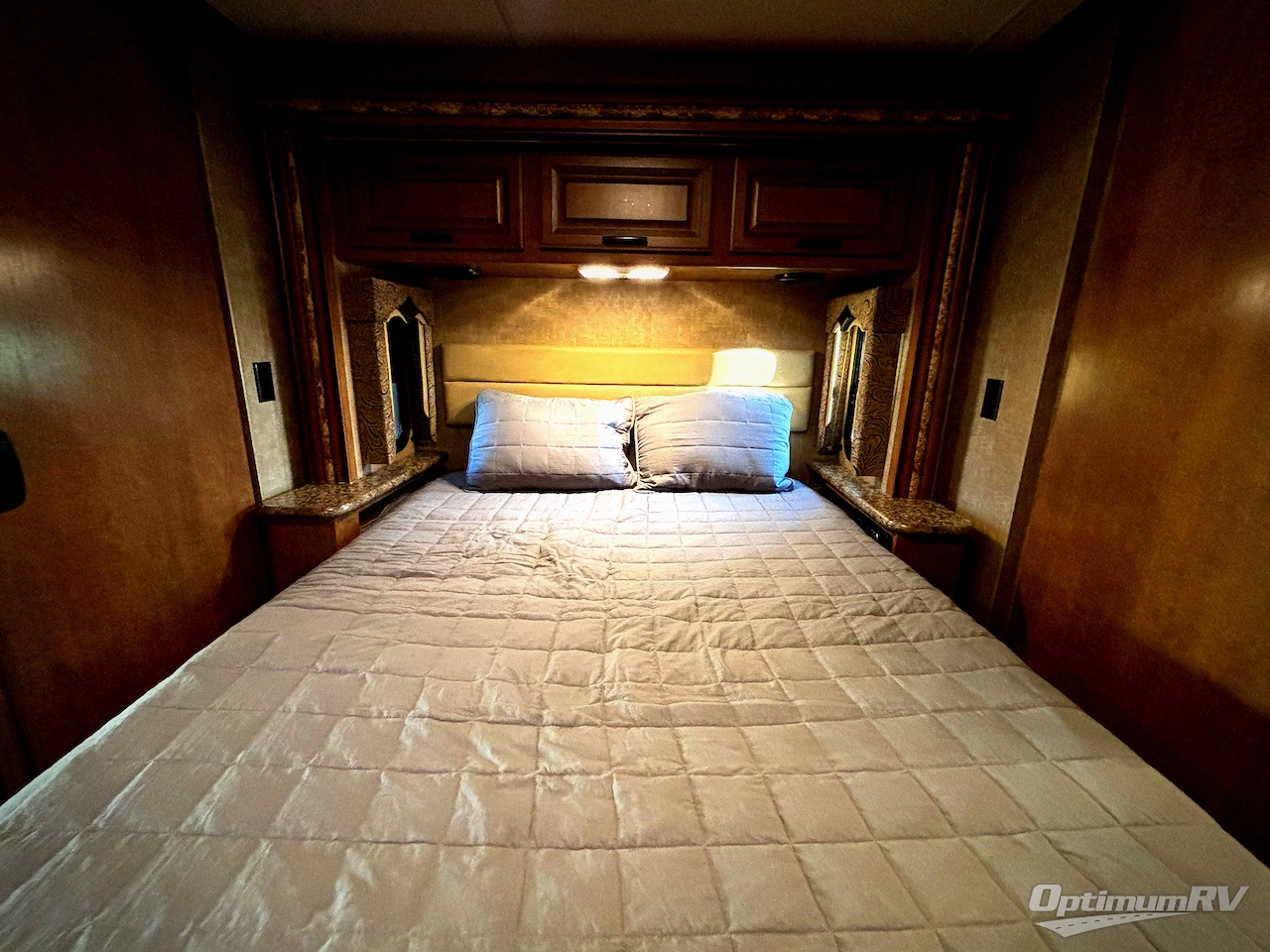 2014 Thor Hurricane 34E Photo 13