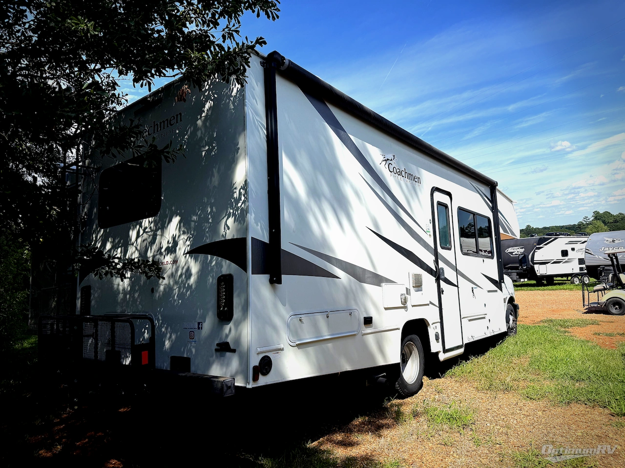 2020 Coachmen Freelander 26DS Ford 450 Photo 2