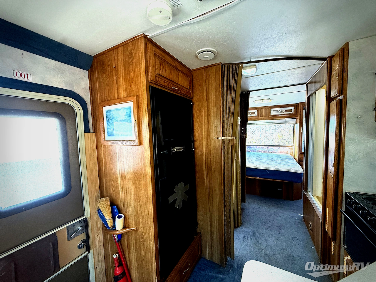 1994 Coachmen Leprechaun 28 Photo 8