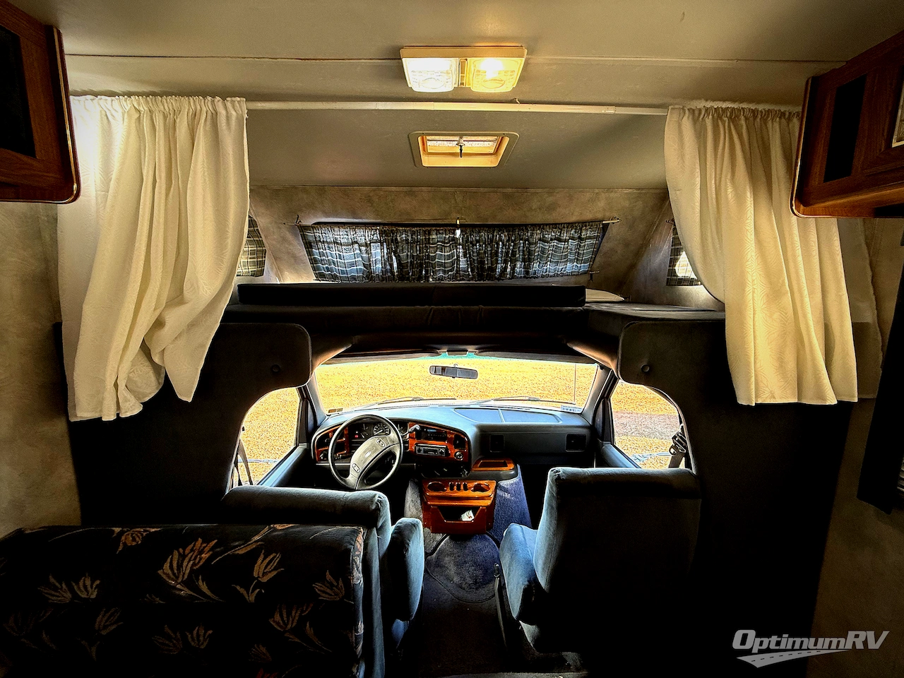 1994 Coachmen Leprechaun 28 Photo 22