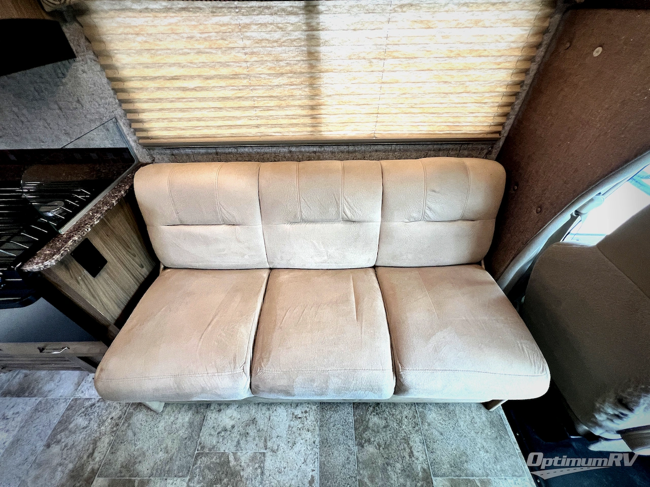 2018 Coachmen Freelander 26RS Ford 350 Photo 14