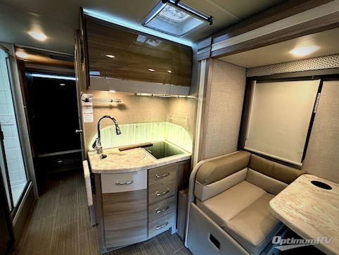 2021 Thor Tiburon Sprinter 24RW RV Photo 2