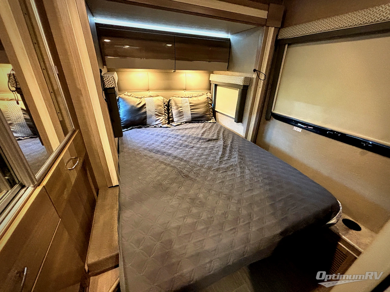2021 Thor Tiburon Sprinter 24RW Photo 19