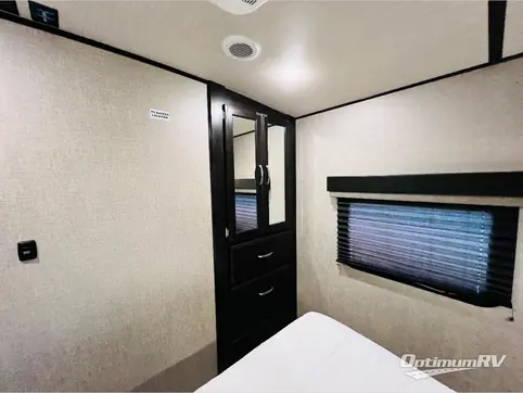 2019 Grand Design Imagine 2670MK RV Photo 4