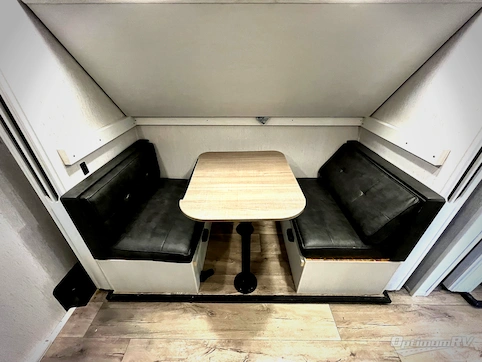 2022 Dutchmen Astoria 3203BH RV Photo 4