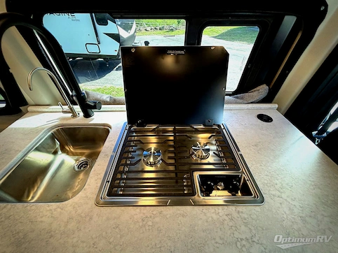 2025 Thor Dazzle 2LB RV Photo 3